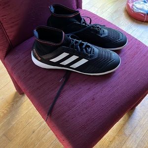 Adidas predator indoor soccer shoes